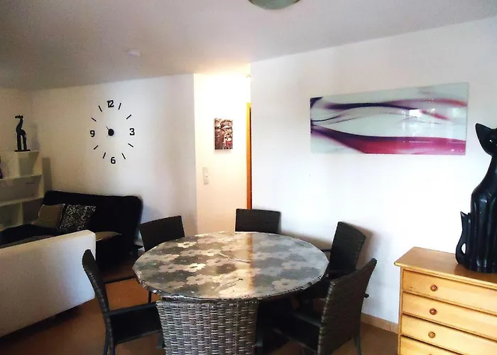 Edison Lek Apartamento