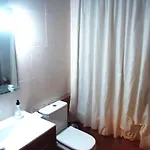 Edison Lek *